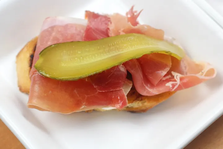 serrano ham tapas