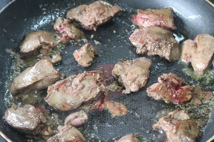 chicken livers in pan