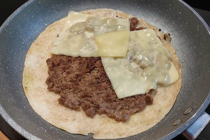 cheeseburger burrito