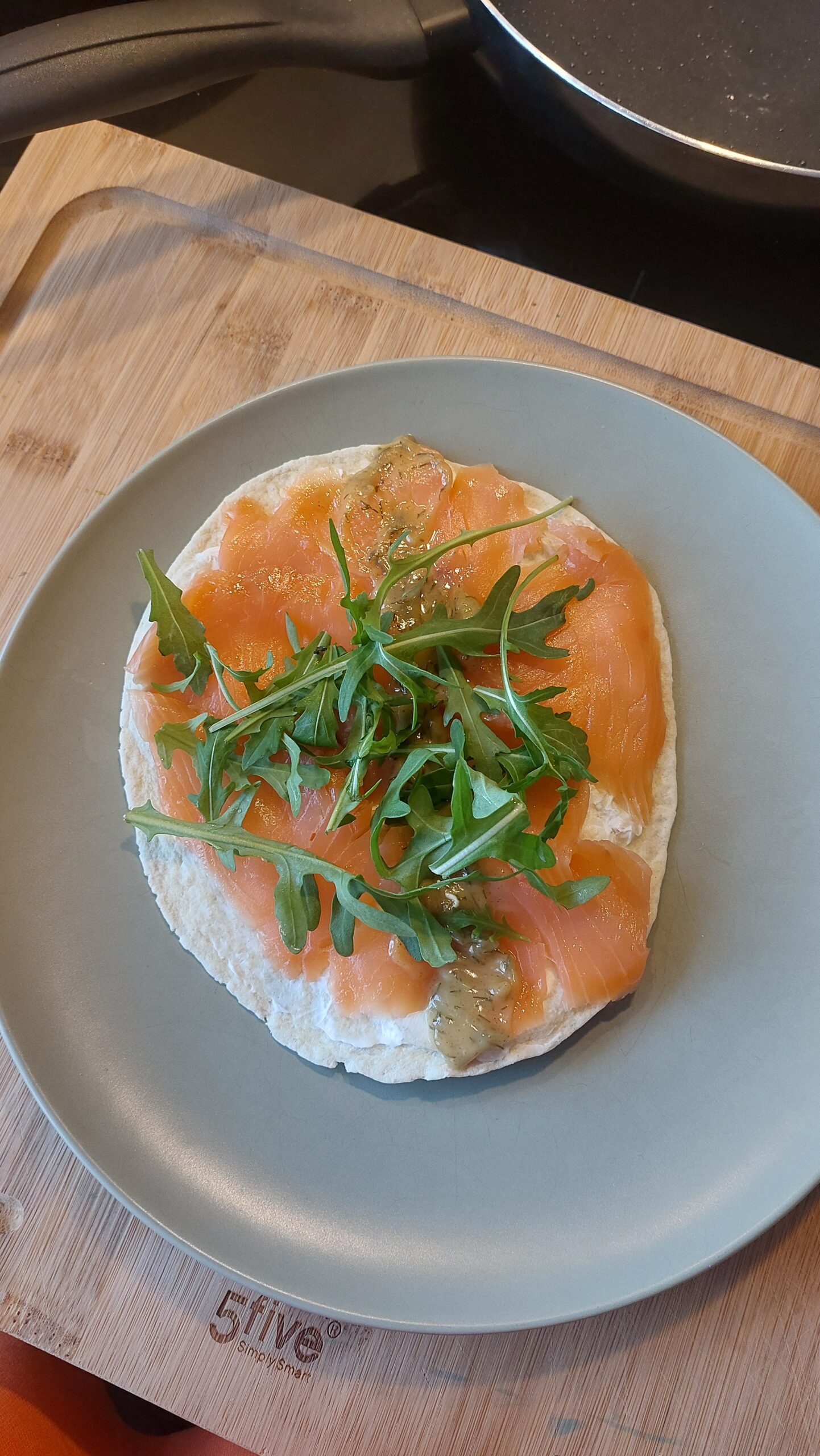 salmon roll up